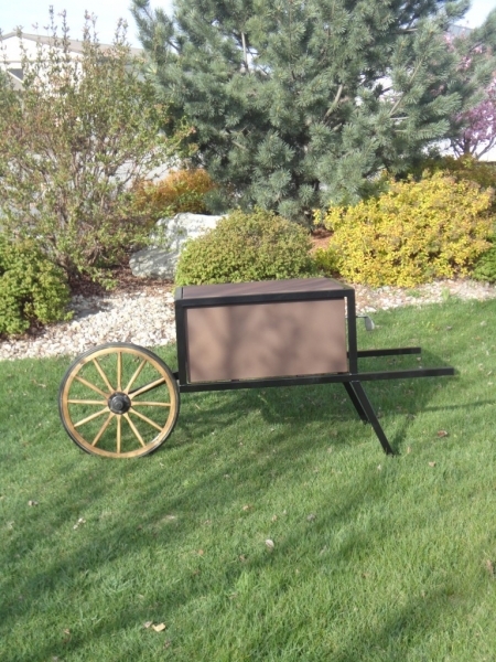 Amenities-Cart-Old-Edwards-2-e1430751716570-768x1024