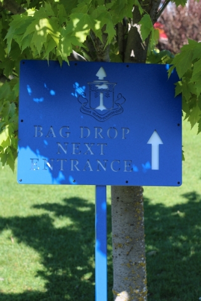 Golf Course Directional Sign -Rhode Island CC