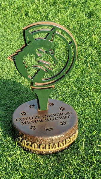 Coyote-Crossing-Member-Guest-Trophy-002