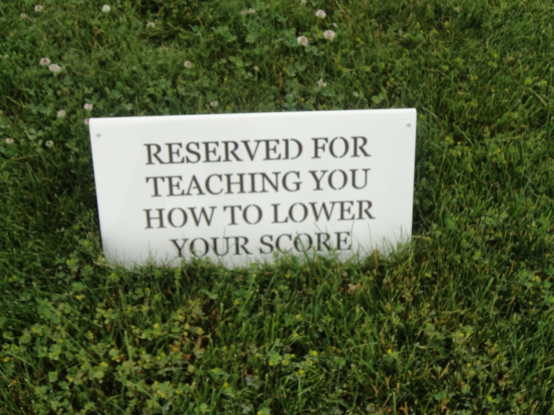 golf-course-signage-roaring-forks