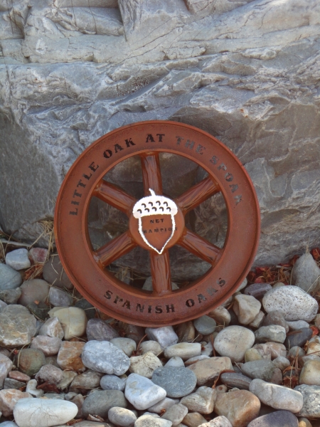 wagon-wheel-golf-trophy-spanish-oaks