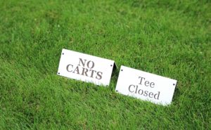 course-directional-signs-spanish-oaks